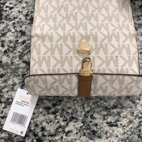 It’s Fall Y’all - Picture 3 of 8